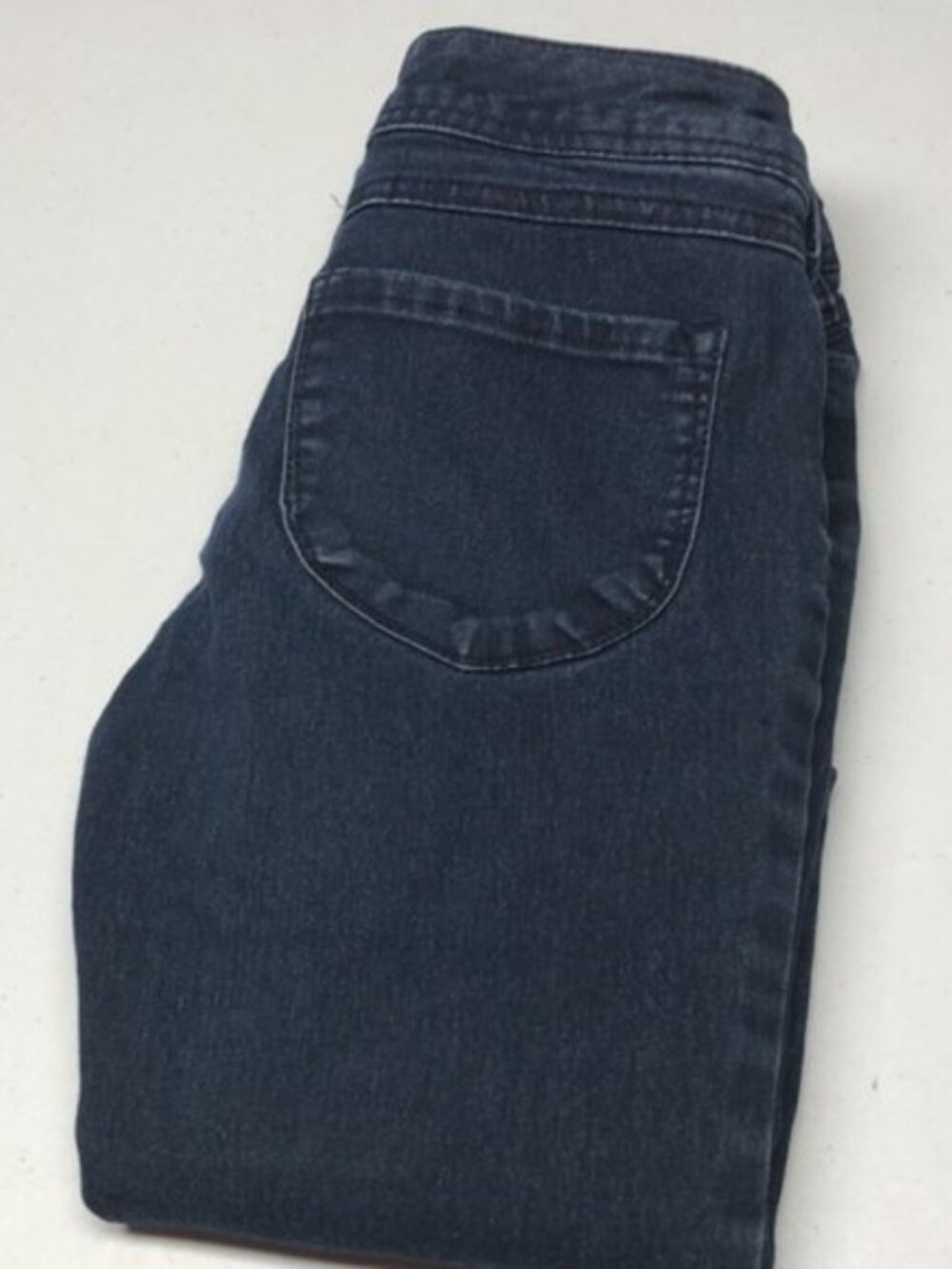 LIKE NEW BRODY DARKWASH SKINNY JEANS 26x31 DESIGNED IN CANADA 🍁